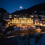 Hotel Christania Fiesch